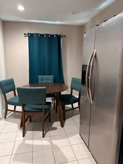 Bright 2Br Apt 8 Min To Jfk And 5 Min To Mall Appartement Valley Stream Buitenkant foto